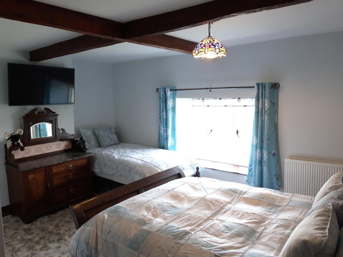 Upper Eyton Farmhouse B&B Shrewsbury Eksteriør bilde