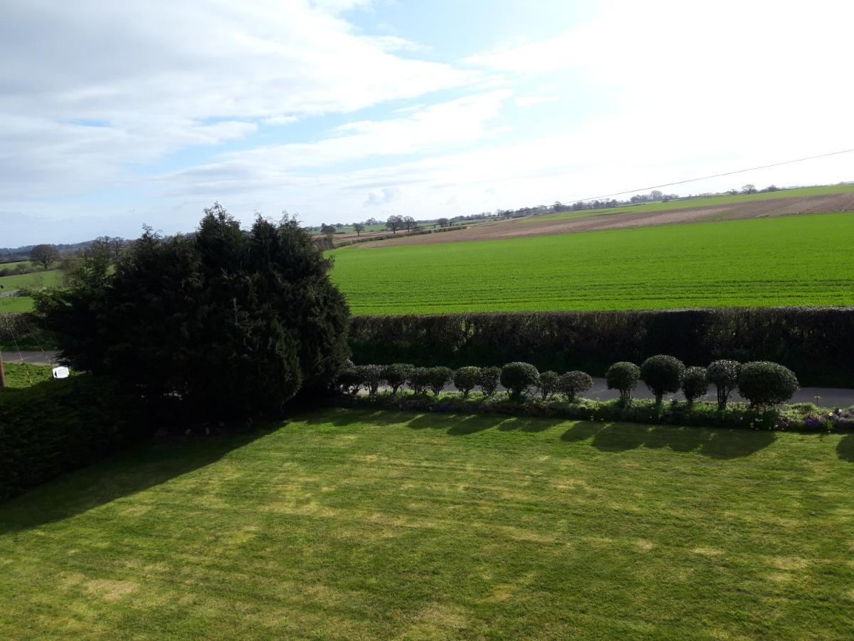 Upper Eyton Farmhouse B&B Shrewsbury Eksteriør bilde